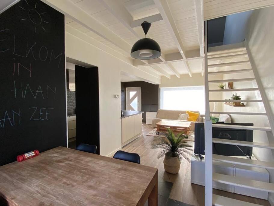 Villa Cosy Beachhouse Within Walking Distance Of The Sea De Haan Exterior foto